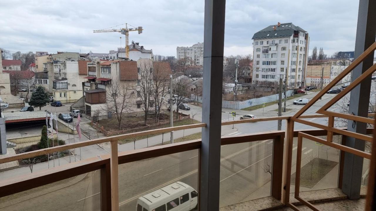 Acaem Hotel