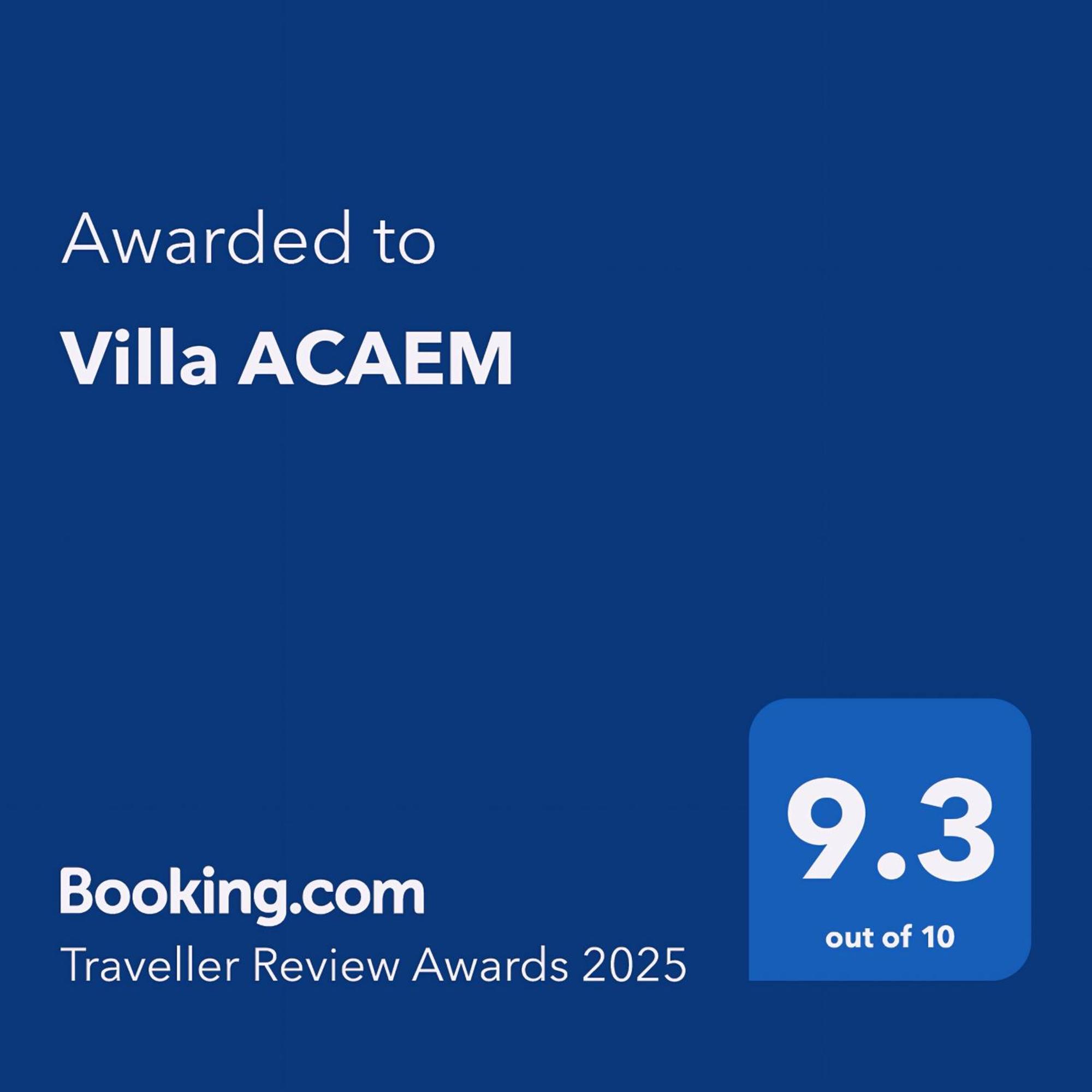 Hotel Acaem *